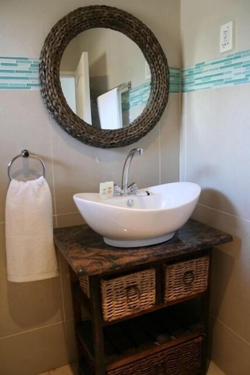 Green Valley Lodge image