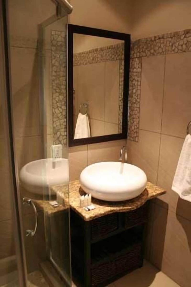 Green Valley Lodge image