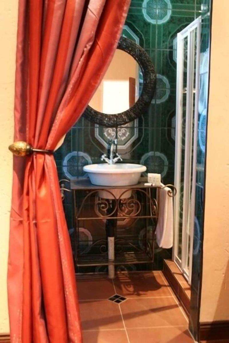 Green Valley Lodge image