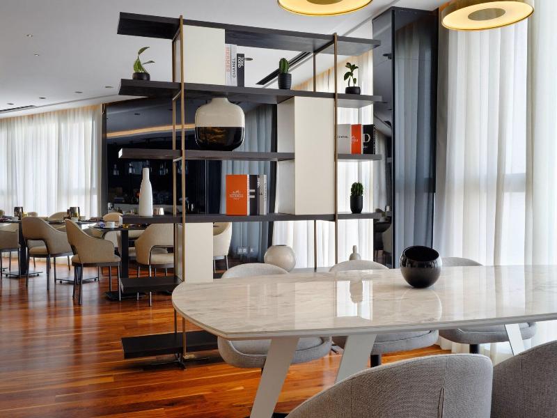 Tunis Marriott Hotel image
