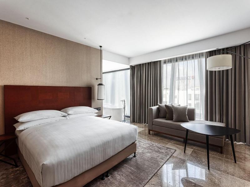 Tunis Marriott Hotel image