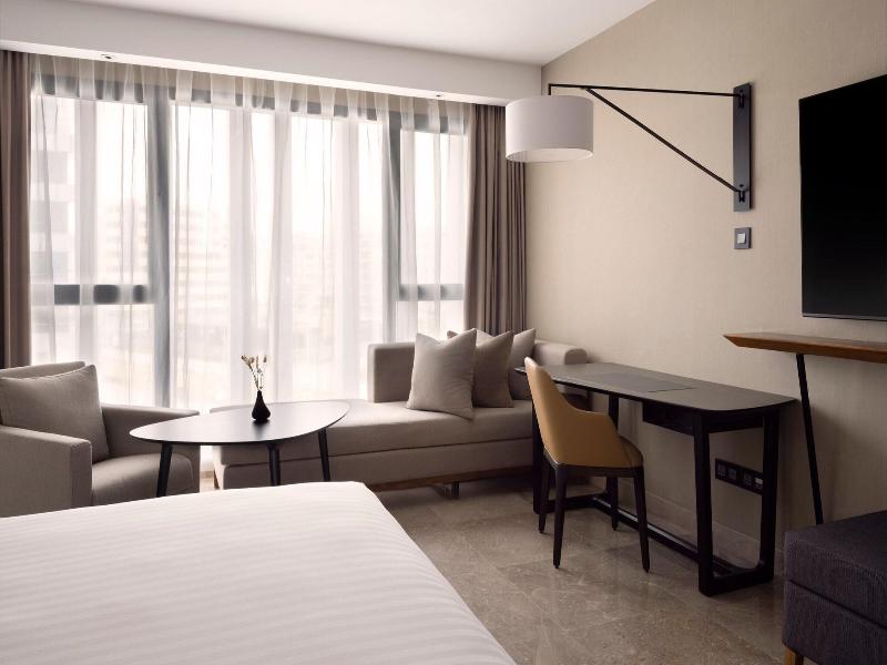 Tunis Marriott Hotel image