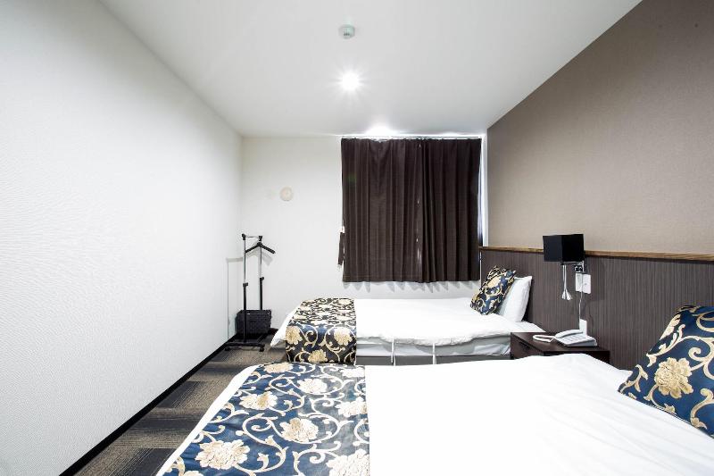Holiday Pearl Hotel image