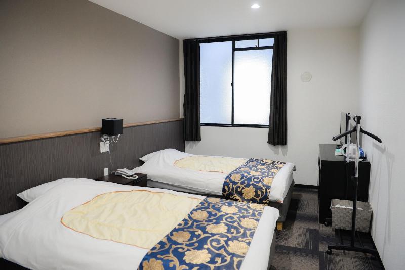 Holiday Pearl Hotel image