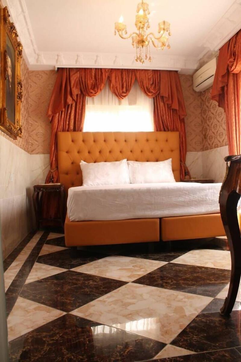 Grand Emperor Hotel image