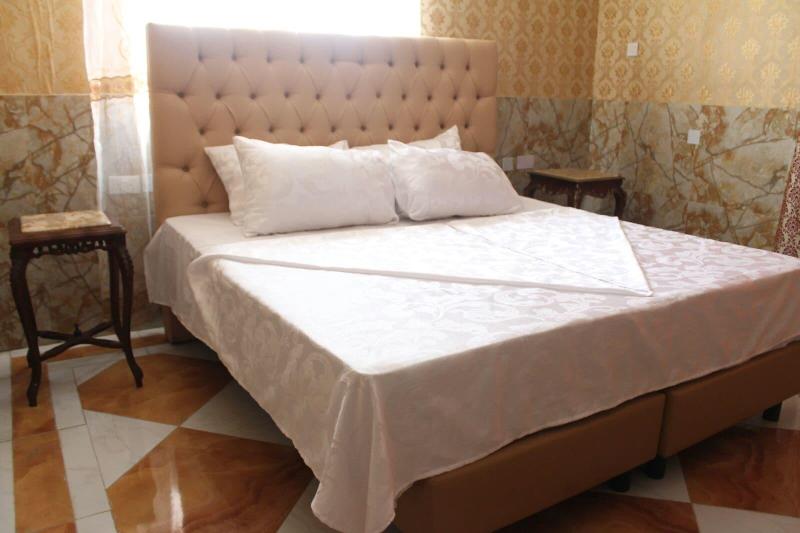 Grand Emperor Hotel image