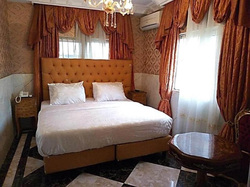 Grand Emperor Hotel image