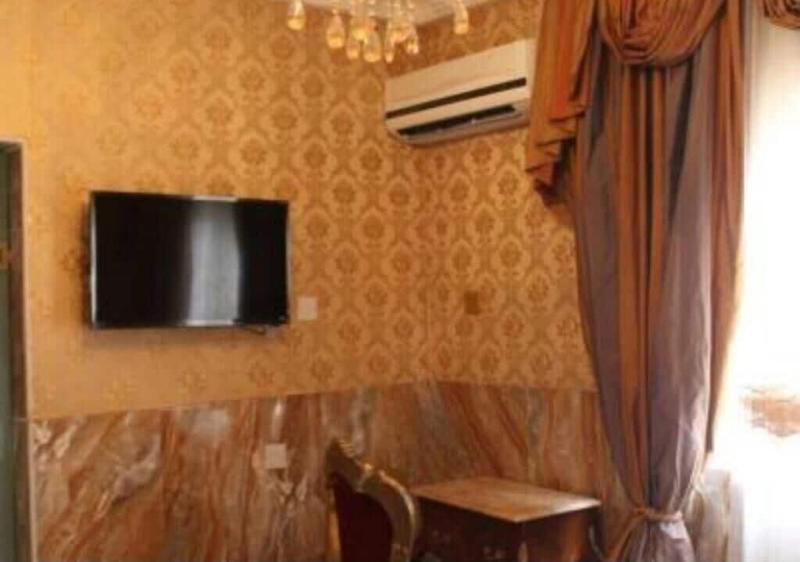 Grand Emperor Hotel image