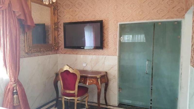 Grand Emperor Hotel image