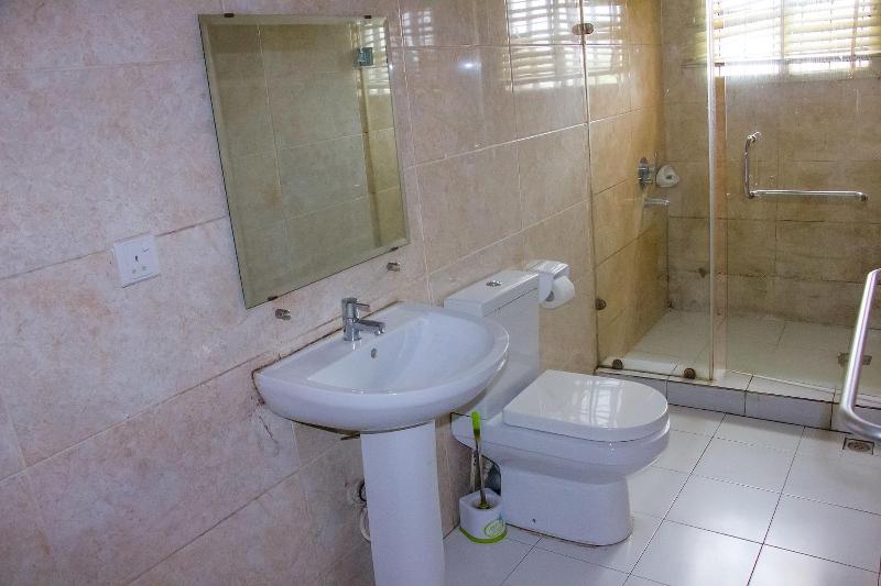 Folade Hotels image
