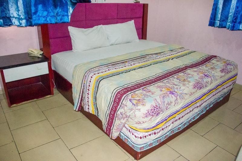 Folade Hotels image