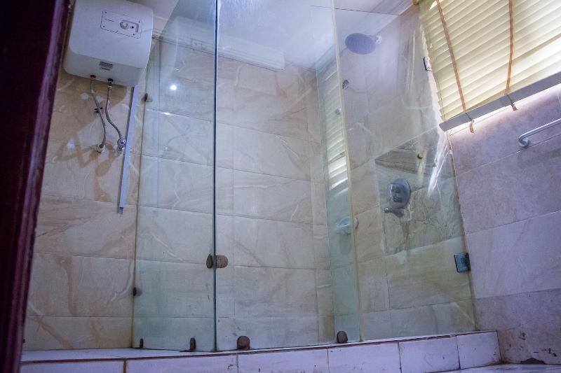 Folade Hotels image