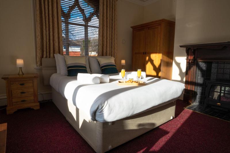Milverton Hotel by Bevolve - Free Parking image