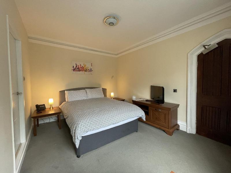 Milverton Hotel by Bevolve - Free Parking image