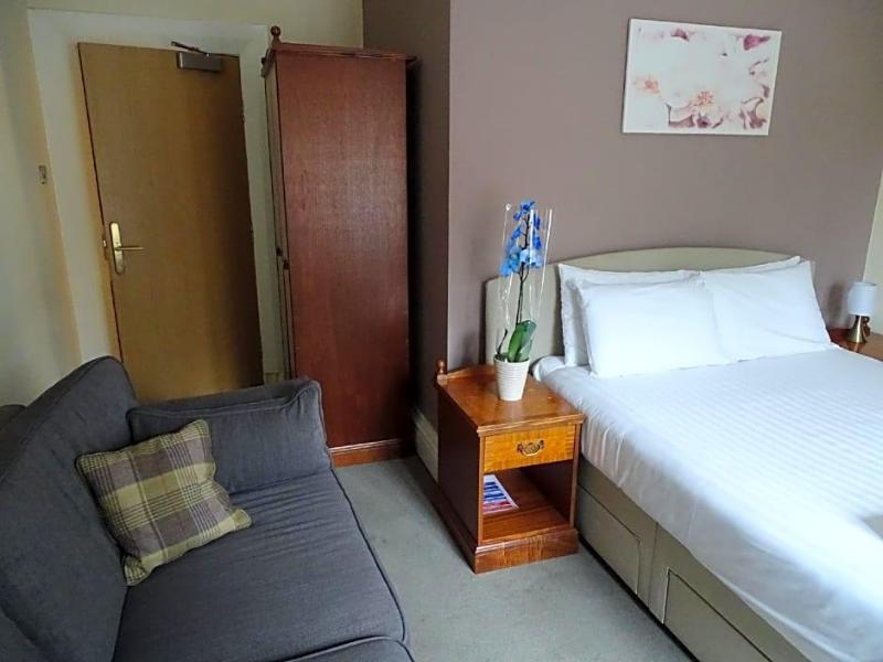 Milverton Hotel by Bevolve - Free Parking image