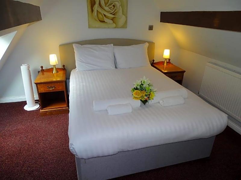 Milverton Hotel by Bevolve - Free Parking image
