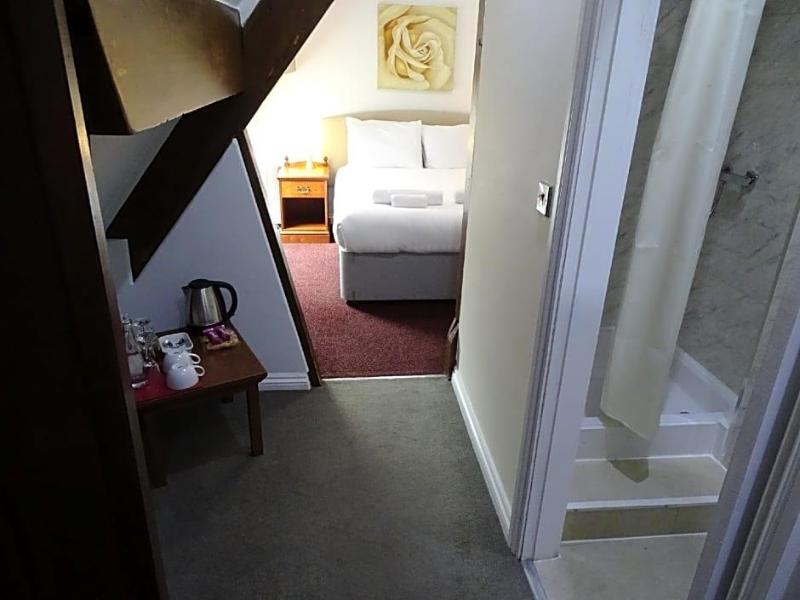Milverton Hotel by Bevolve - Free Parking image