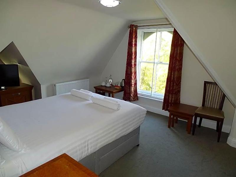 Milverton Hotel by Bevolve - Free Parking image