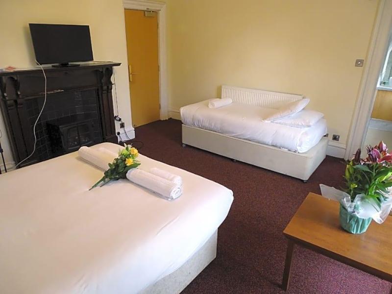 Milverton Hotel by Bevolve - Free Parking image