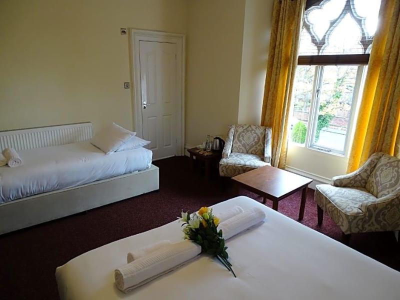 Milverton Hotel by Bevolve - Free Parking image