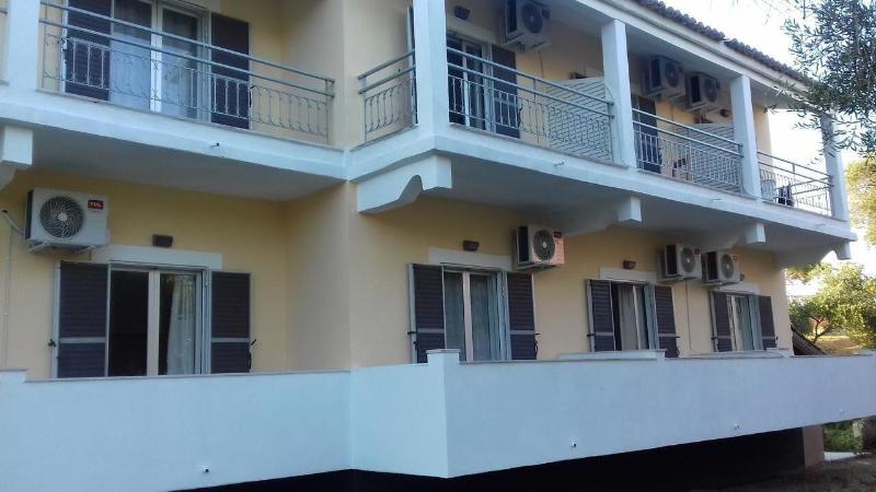 Full House Kavos image