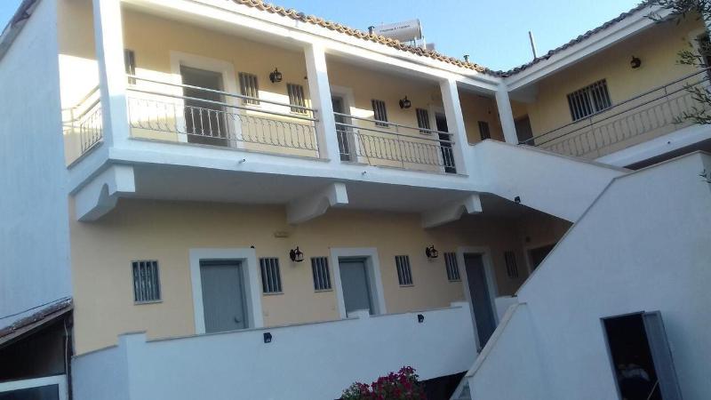 Full House Kavos image