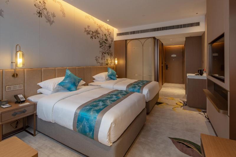 Huatuo platinum Garden Hotel 2