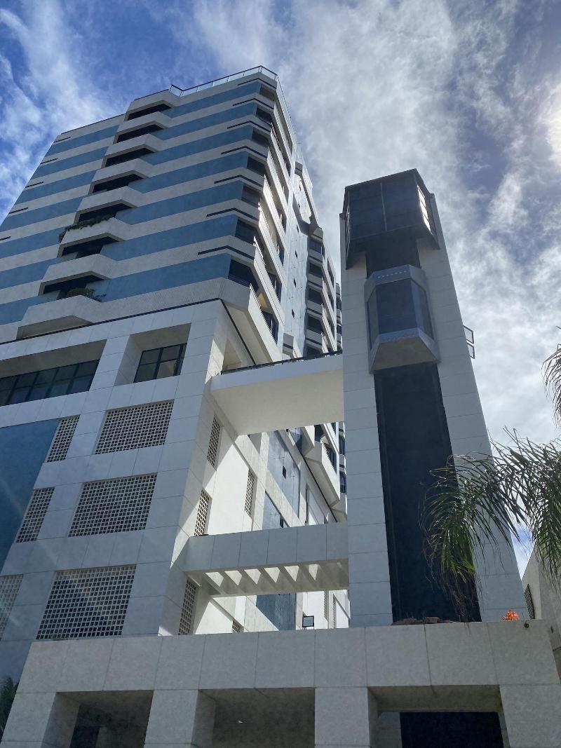 Apartamento Barra Tropical Residence image