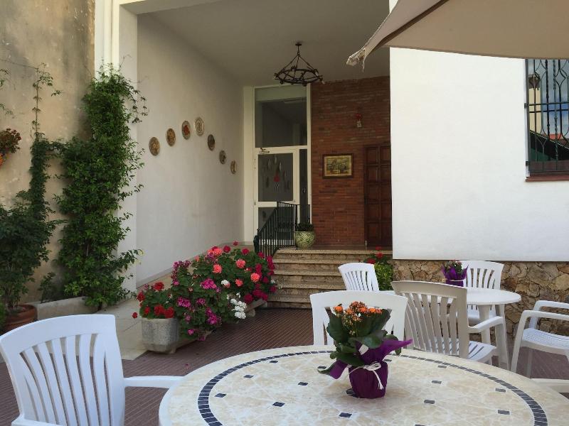 Hotel MarÃ­a Teresa image