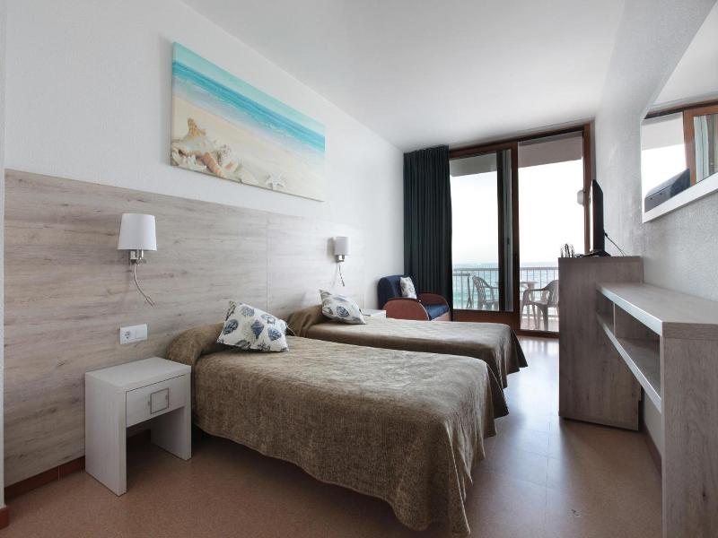Hotel MarÃ­a Teresa image