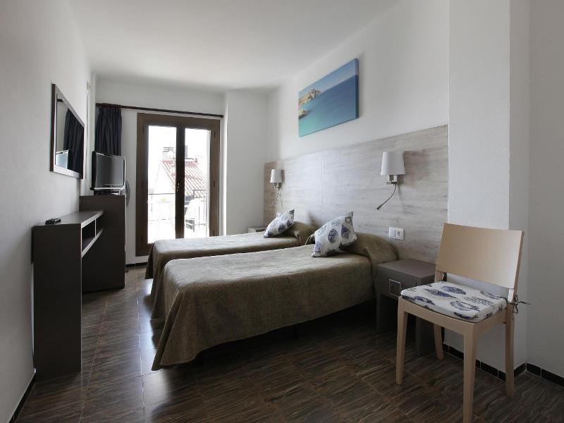 Hotel MarÃ­a Teresa image