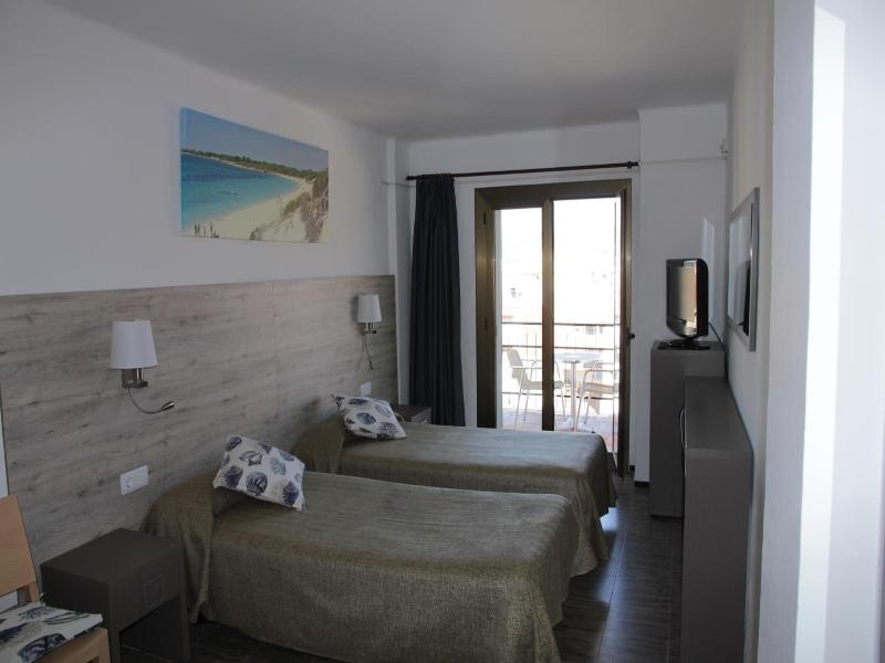 Hotel MarÃ­a Teresa image