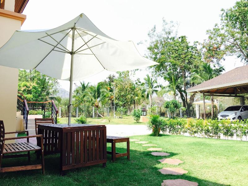 Elegancy Resort Hua Hin image