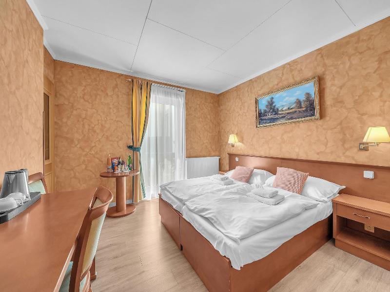 Schlosshotel Marienbad image