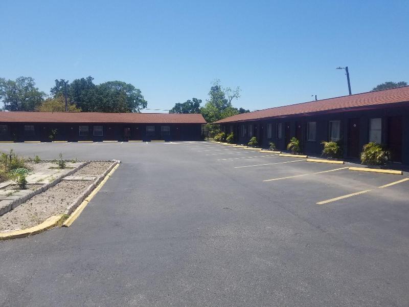 Sunny South Motel image