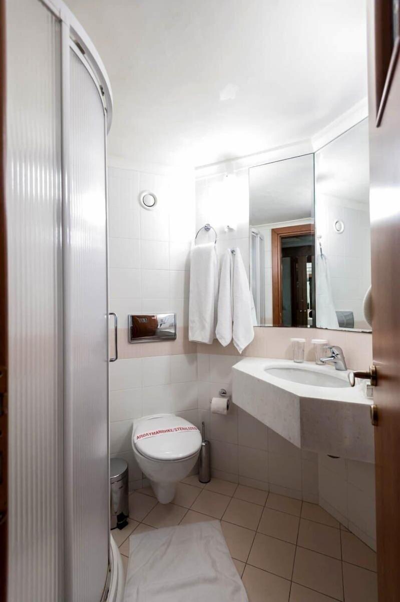 Vriniotis Hotel image
