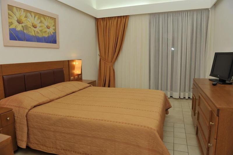 Vriniotis Hotel image