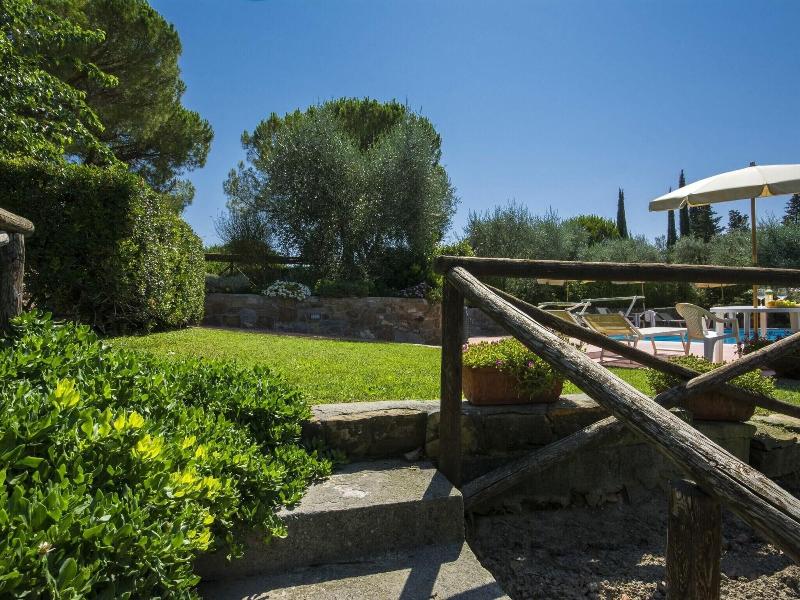 Lovely Farmhouse in Castelfiorentino With Garden image