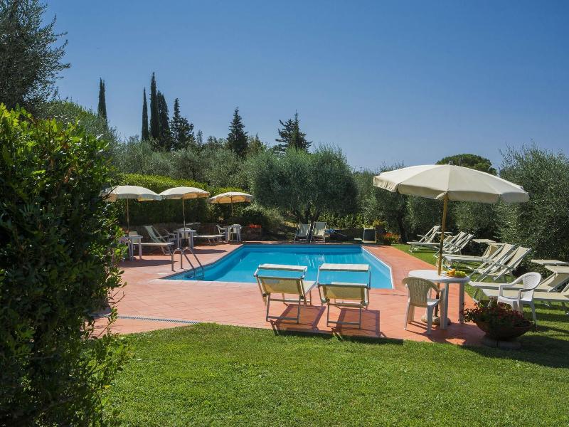 Lovely Farmhouse in Castelfiorentino With Garden image