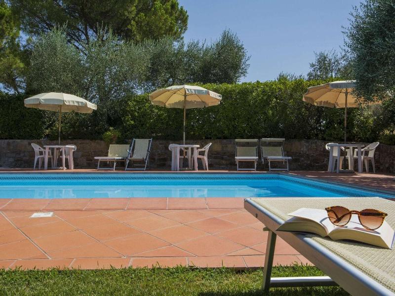Lovely Farmhouse in Castelfiorentino With Garden image