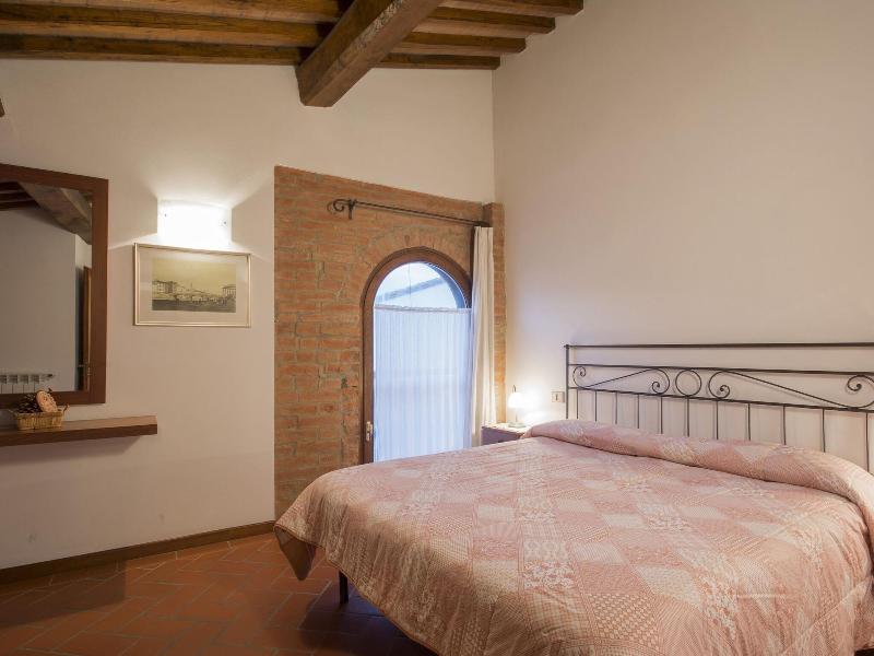 Lovely Farmhouse in Castelfiorentino With Garden image