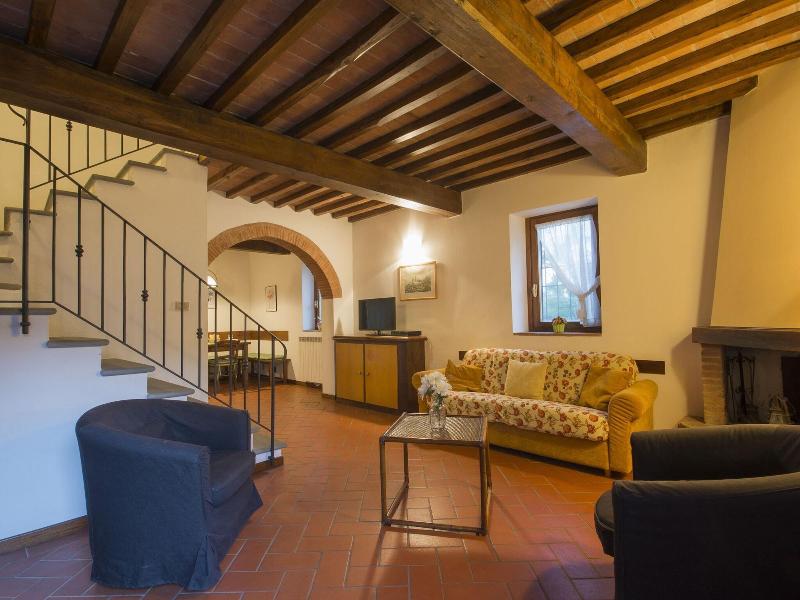 Lovely Farmhouse in Castelfiorentino With Garden image