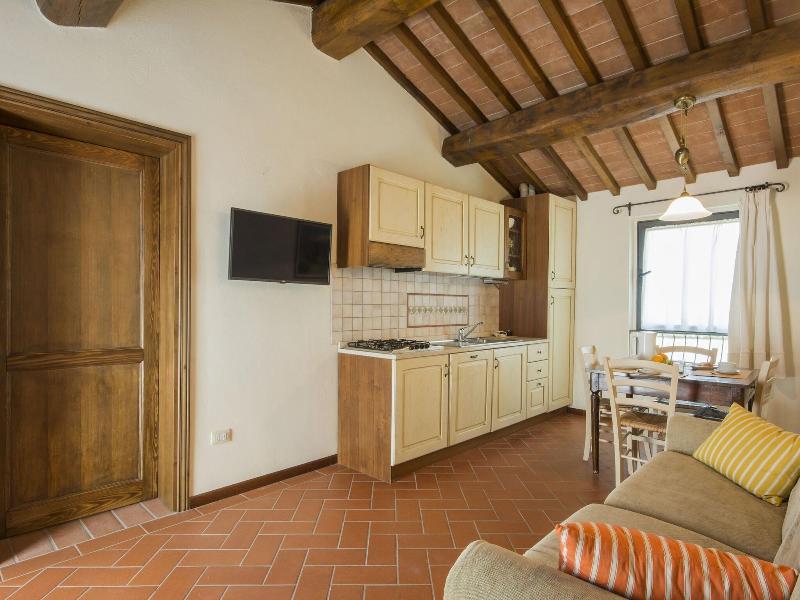 Lovely Farmhouse in Castelfiorentino With Garden image