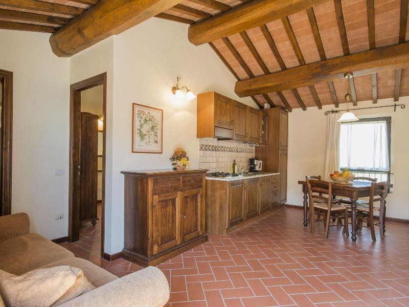 Lovely Farmhouse in Castelfiorentino With Garden image