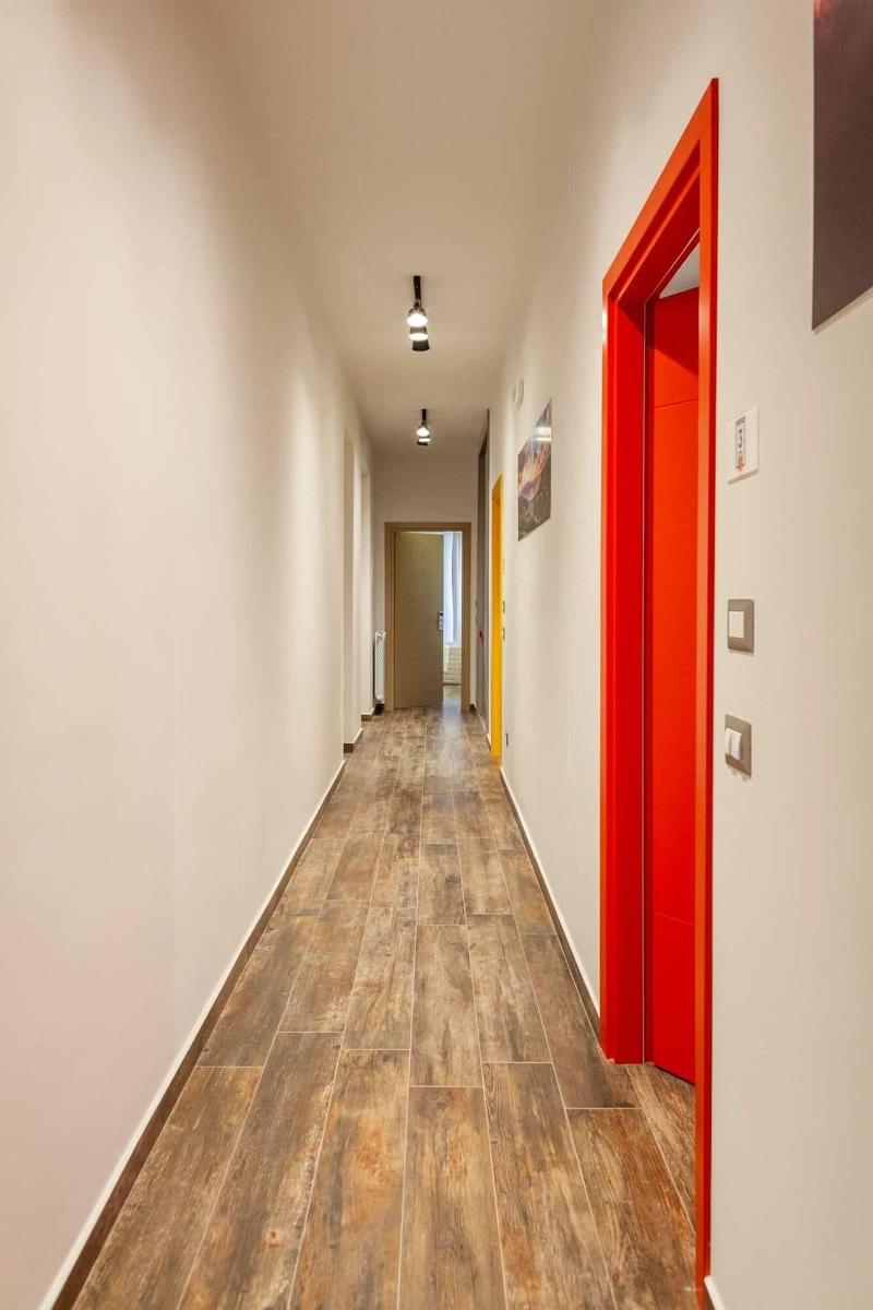 Five Rooms Brolo image