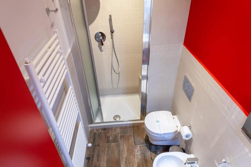 Five Rooms Brolo image