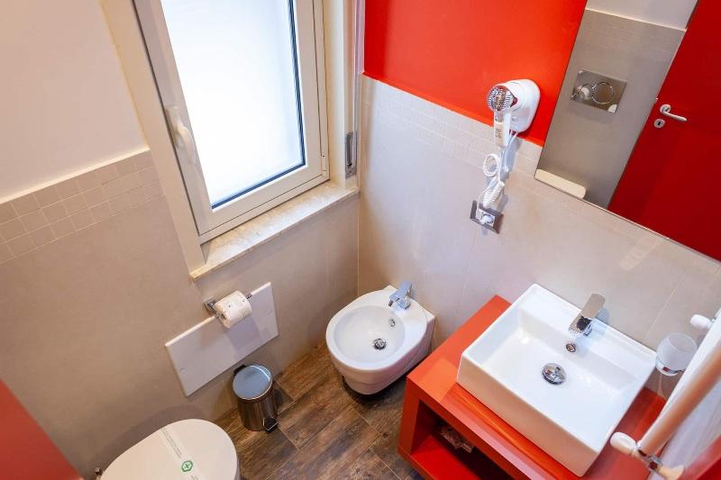 Five Rooms Brolo image