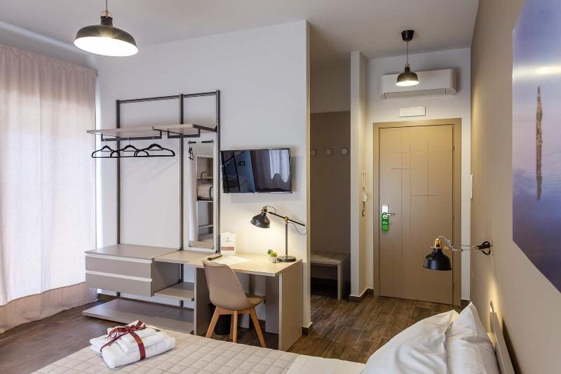 Five Rooms Brolo image