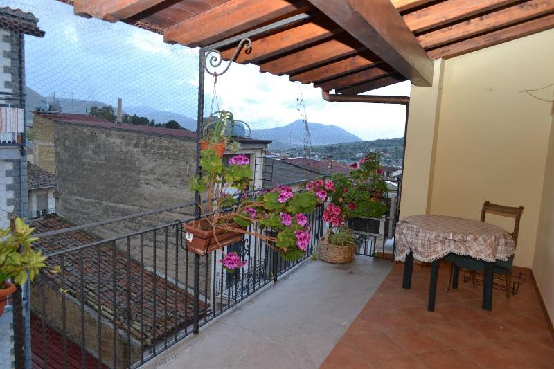 Jolly House Bolognetta image