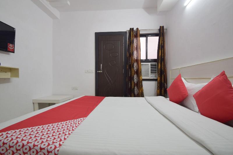 OYO 23296 Hotel Quality Time image